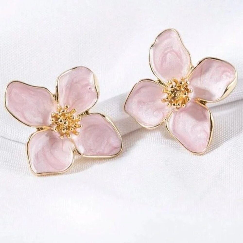 Four Petals Stud Earrings